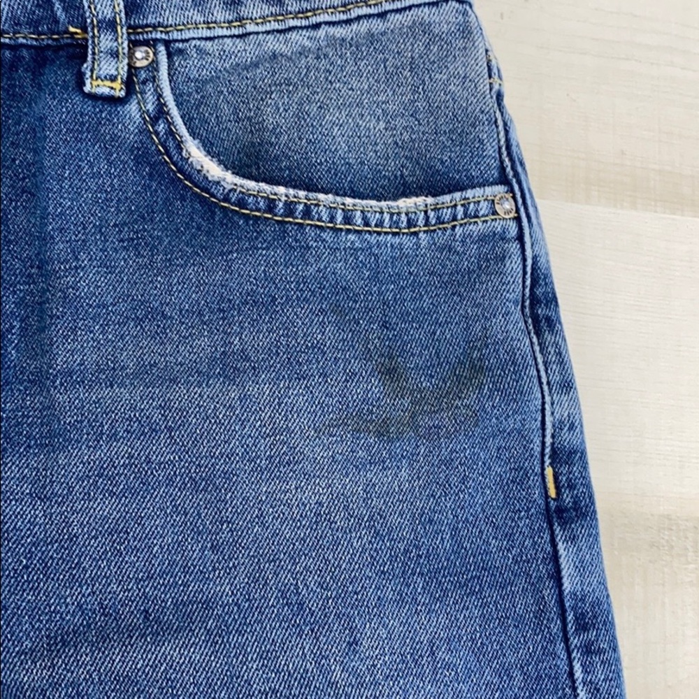 FREE PEOPLE Tattooed Print Ripped Boyfriend Jean - Picture 14 of 16
